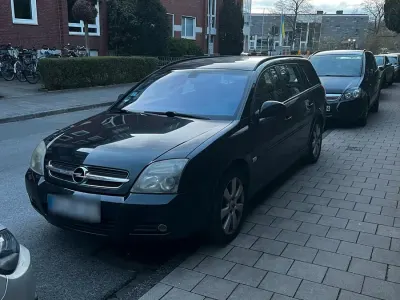 Usado Opel Vectra 150 HP (110 kW) 2006 Preto Carrinha