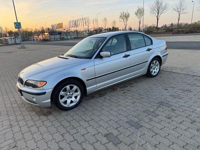 Używany BMW 318 Lifestyle 143 KM (105 kW) 2002 Sedan/Limuzyna