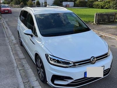 Gebraucht VW Touran Highline 150 PS (110 kW) 2021 Weiß Van / Kleinbus