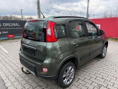 Gebraucht Fiat Panda 4x4 Rock 75 PS (55 kW) 2014 Grün Kleinwagen