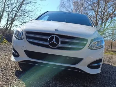 Gebraucht Mercedes B220 170 PS (125 kW) 2018 Weiß Kleinwagen
