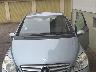 Gebraucht Mercedes B180 109 PS (80 kW) 2006 Andere farben Van / Kleinbus