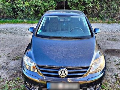 Blau Gebraucht 2006 VW Golf IV Kombi | 2.450 €
