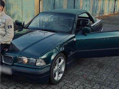 Gebraucht BMW 318 Cabriolet 118 PS (86 kW) 1996 Grün Cabrio