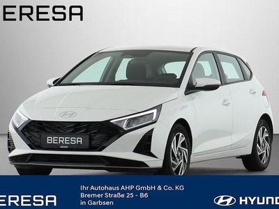 Atlas white / sol Neu 2025 Hyundai i20 Trend Limousine | 17.880 € (Superpreis)