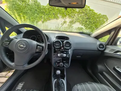 Gebraucht Opel Corsa 87 PS (63 kW) 2010 Andere farben Kleinwagen