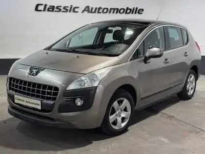 Gebraucht Peugeot 3008 Premium 156 PS (114 kW) 2011 Grau Kombi
