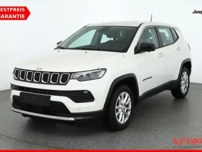 Gebraucht Jeep Compass Altitude 131 PS (96 kW) 2024 Alpine white metallic SUV