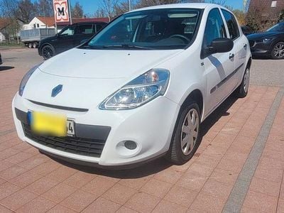 Gebraucht Renault Clio IV 75 PS (55 kW) 2012 Weiß Limousine