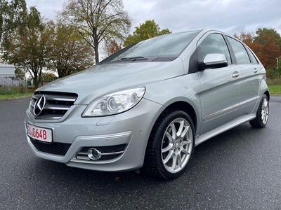 Mercedes B200