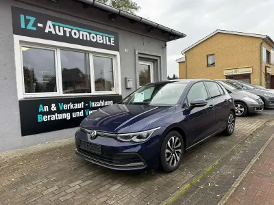 Gebraucht VW Golf VII Active 150 PS (110 kW) 2021 Blau Kleinwagen