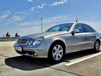 Gebraucht Mercedes E200 Classic 163 PS (119 kW) 2005 Limousine