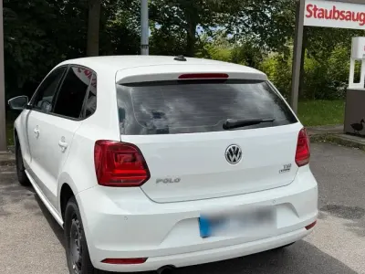 Gebraucht VW Polo 90 PS (66 kW) 2014 Weiß Kleinwagen