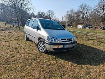 Second-hand Opel Zafira 125 CP (91 kW) 2003 Argintiu Monovolum