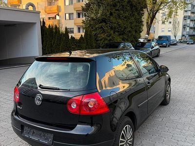 Usata VW Golf V 80 CV (58 kW) 2007 Nero Utilitaria