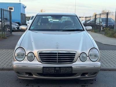 Mercedes E200
