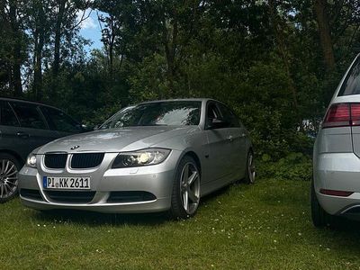 Gebraucht BMW 320 163 PS (119 kW) 2005 Silber Limousine