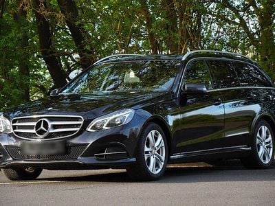 Second-hand Mercedes E200 Avantgarde 136 CP (100 kW) 2014 Negru Break