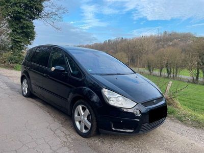 gebraucht Ford S-MAX 2,0 TDCi Titanium + Navi + Leder + Xenon