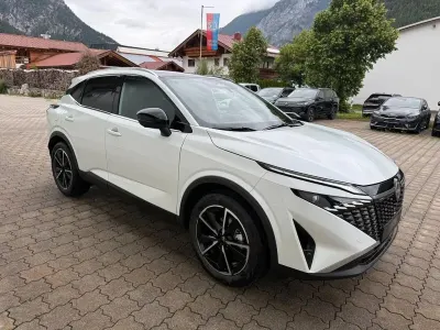 Neu Nissan Qashqai Tekna 158 PS (116 kW) 2026 Weiß SUV