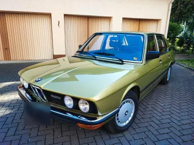 Gebraucht BMW 520 122 PS (89 kW) 1982 Grün Limousine