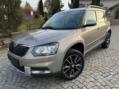 gebraucht Skoda Yeti Adventure 4x4*DSG*Xenon*Navi*Alu*Shz