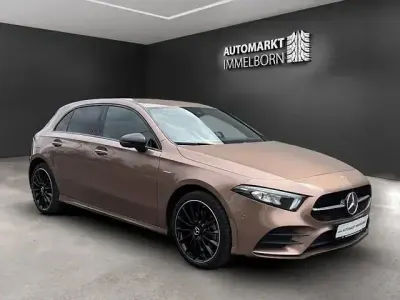 Używany Mercedes A250 AMG 218 KM (160 kW) 2022 Złoty Sedan/Limuzyna