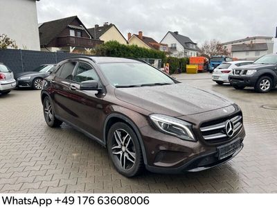 Braun Gebraucht 2014 Mercedes GLA200 Night SUV | 10.900 € (Fairer Preis)