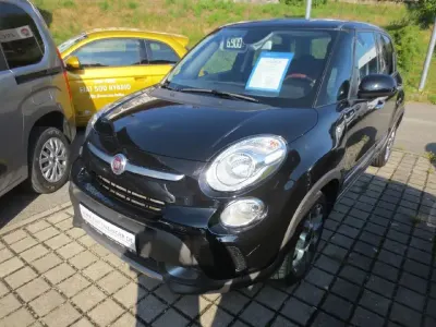 Gebraucht Fiat 500L Trekking 120 PS (88 kW) 2016 Schwarz Van / Kleinbus