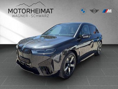 Sophistograu brillanteffekt (metallic) Gebraucht 2022 BMW iX Sport Line SUV | 37.250 € (Superpreis)