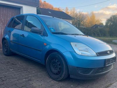 Gebraucht Ford Fiesta 80 PS (58 kW) 2003 Blau Kleinwagen
