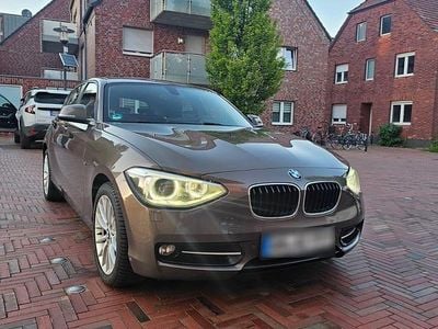 Usata BMW 118 Sport Line 143 CV (105 kW) 2014 Grigio Utilitaria