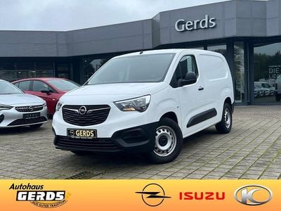Jade weiss Gebraucht 2022 Opel Combo Edition Van / Kleinbus | 15.990 € (Fairer Preis)