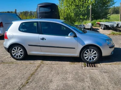 Gebraucht VW Golf 75 PS (55 kW) 2004 Silber Coupé