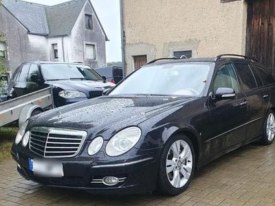 Mercedes E320