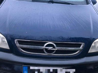 Blau Gebraucht 2003 Opel Zafira Van / Kleinbus | 1.200 €