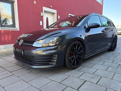 Gebraucht VW Golf VII GTD 184 PS (135 kW) 2015 Grau Kombi