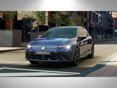 Ny VW Golf VIII R 333 HK (244 kW) 2026 Blå Sedan