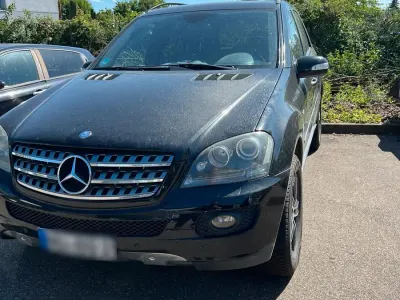 Gebraucht Mercedes ML320 Edition 232 PS (170 kW) 2008 Schwarz SUV