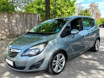 Używany Opel Meriva Innovation 120 KM (88 kW) 2012 Srebrny Minivan