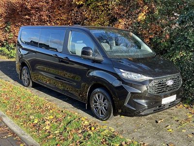 Gebraucht Ford Tourneo Titanium 136 PS (100 kW) 2025 Schwarz Van / Kleinbus