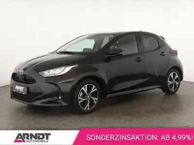 Gebraucht Toyota Yaris Hybrid 116 PS (85 kW) 2025 Mysticschwarz Limousine