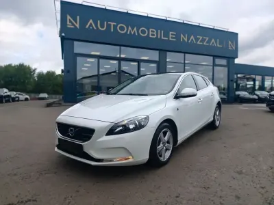 Gebraucht Volvo V40 Ocean Race 190 PS (139 kW) 2015 Weiß Limousine