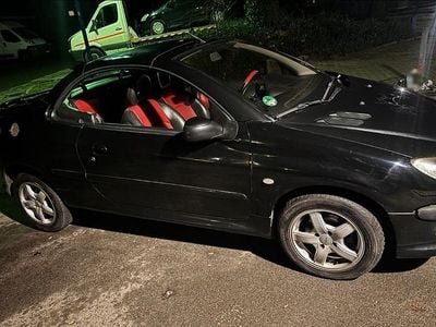 Gebraucht Peugeot 206 CC 110 PS (80 kW) 2004 Schwarz Cabrio