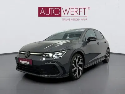 Gebraucht VW Golf VIII R-line 150 PS (110 kW) 2024 Grau Limousine