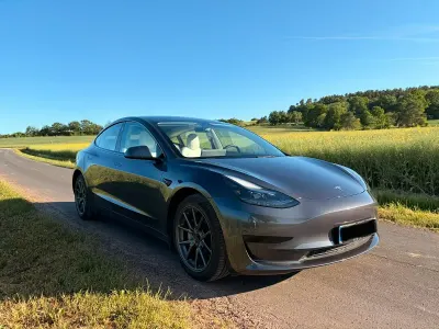 Gebraucht Tesla Model 3 RWD 209 kW (285 PS) 2022 Grau Limousine