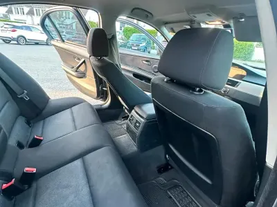 Gebraucht BMW 318 129 PS (94 kW) 2006 Schwarz Limousine