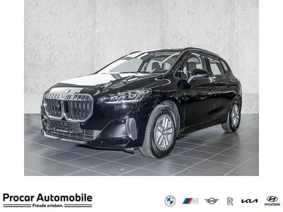 Neu BMW 218 Active Tourer Sport Line 150 PS (110 kW) 2026 Schwarz Van / Kleinbus