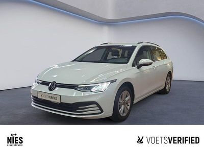 Gebraucht VW Golf VIII Life 131 PS (96 kW) 2023 Weiß Kombi
