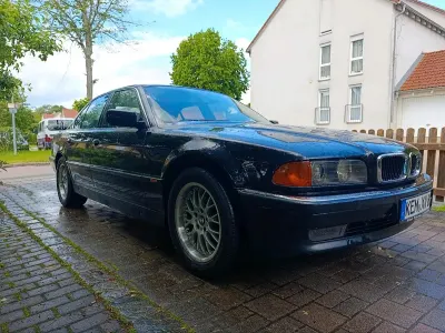 Gebraucht BMW 730 Basis 218 PS (160 kW) 1996 Blau Limousine